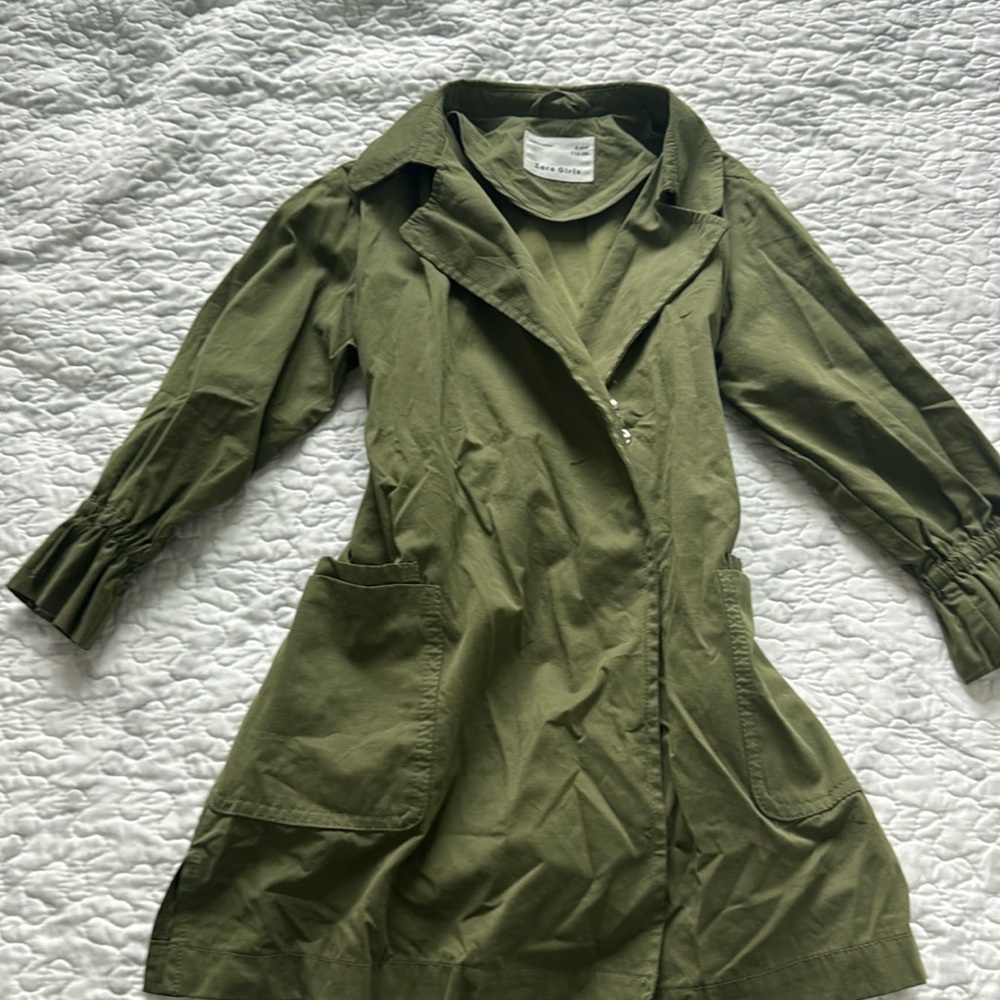 Zara girls coat. Light coat. Size 6